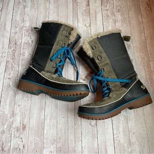 Grey Sorel boots size 10